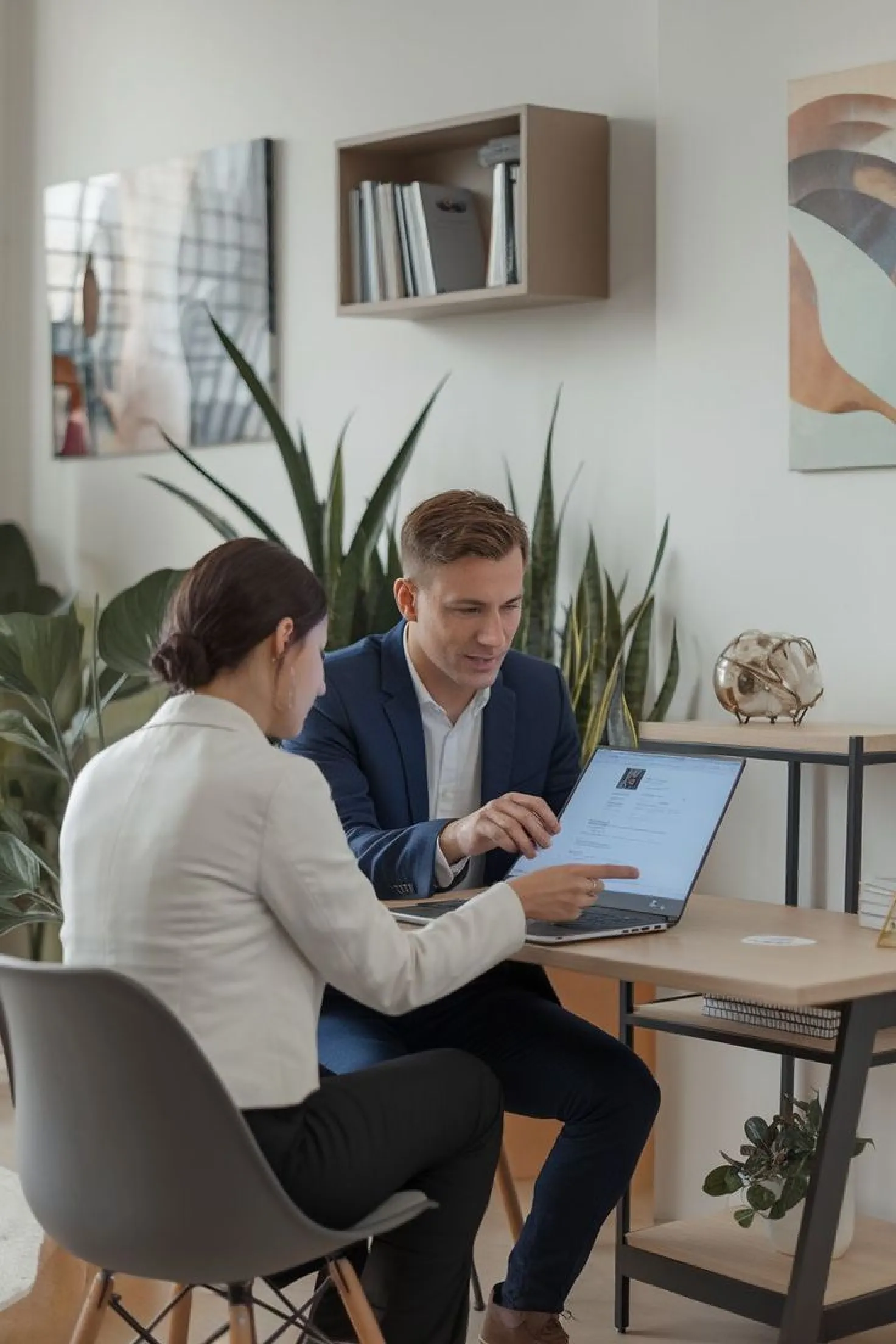 Biuro i miejsce spotkań